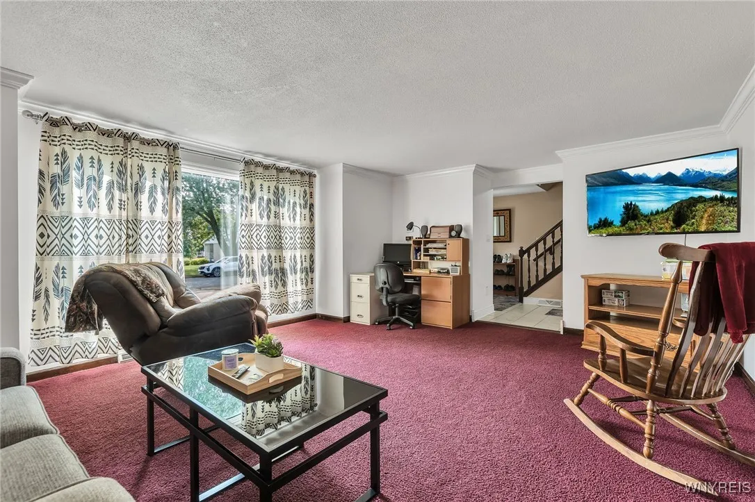 112 Creekview Drive, West Seneca, New York 14224, West Seneca, New York 14224, 5 Bedrooms Bedrooms, 11 Rooms Rooms,2 BathroomsBathrooms,Residential,For Sale,112 Creekview Drive, West Seneca, New York 14224,B1620750