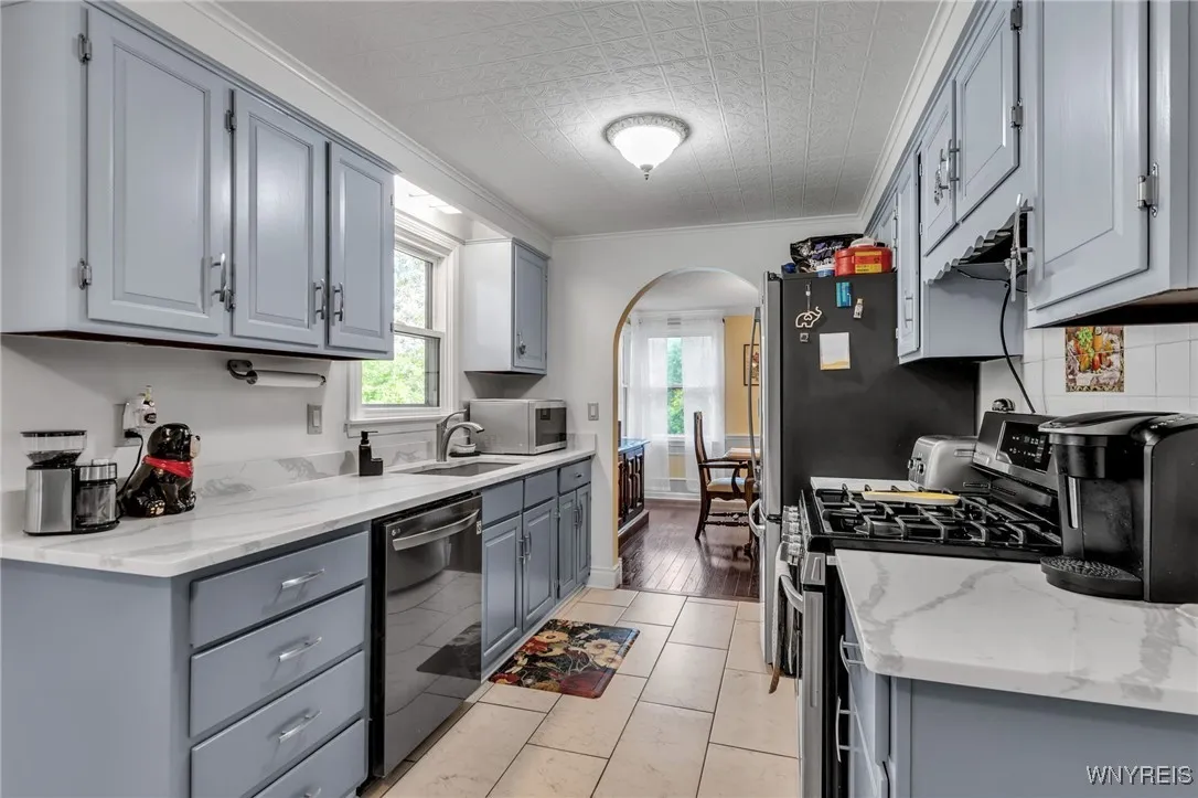 112 Creekview Drive, West Seneca, New York 14224, West Seneca, New York 14224, 5 Bedrooms Bedrooms, 11 Rooms Rooms,2 BathroomsBathrooms,Residential,For Sale,112 Creekview Drive, West Seneca, New York 14224,B1620750