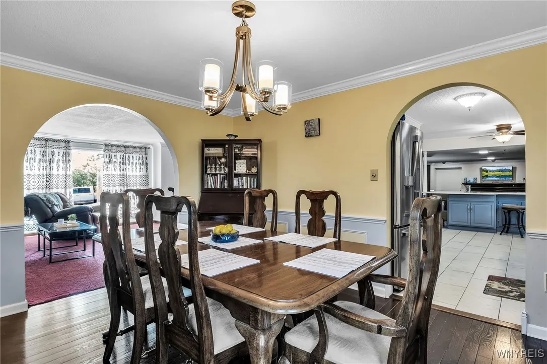 112 Creekview Drive, West Seneca, New York 14224, West Seneca, New York 14224, 5 Bedrooms Bedrooms, 11 Rooms Rooms,2 BathroomsBathrooms,Residential,For Sale,112 Creekview Drive, West Seneca, New York 14224,B1620750