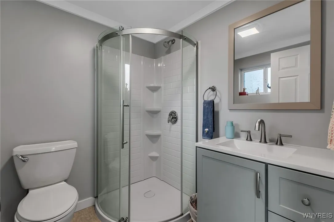 112 Creekview Drive, West Seneca, New York 14224, West Seneca, New York 14224, 5 Bedrooms Bedrooms, 11 Rooms Rooms,2 BathroomsBathrooms,Residential,For Sale,112 Creekview Drive, West Seneca, New York 14224,B1620750