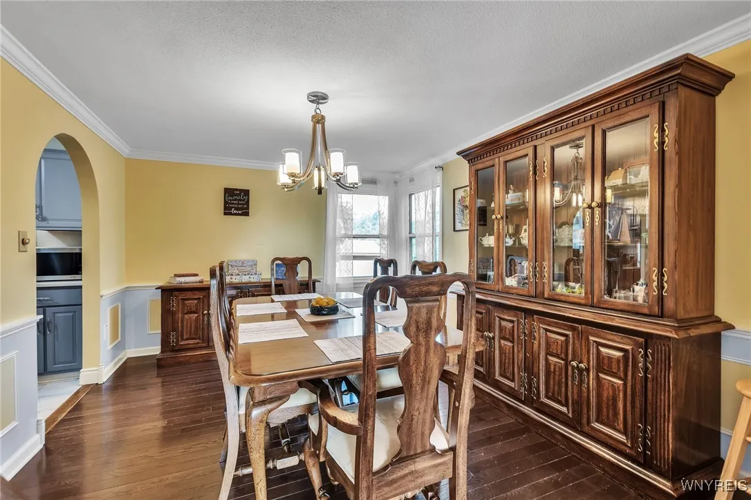 112 Creekview Drive, West Seneca, New York 14224, West Seneca, New York 14224, 5 Bedrooms Bedrooms, 11 Rooms Rooms,2 BathroomsBathrooms,Residential,For Sale,112 Creekview Drive, West Seneca, New York 14224,B1620750