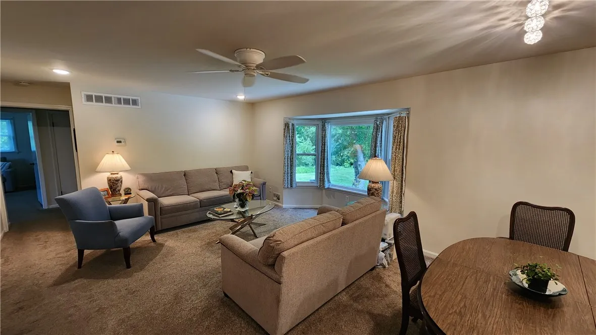 4 Brook Hollow, Perinton, New York 14534, Perinton, New York 14534, 3 Bedrooms Bedrooms, 5 Rooms Rooms,1 BathroomBathrooms,Residential Lease,For Rent,4 Brook Hollow, Perinton, New York 14534,R1621676