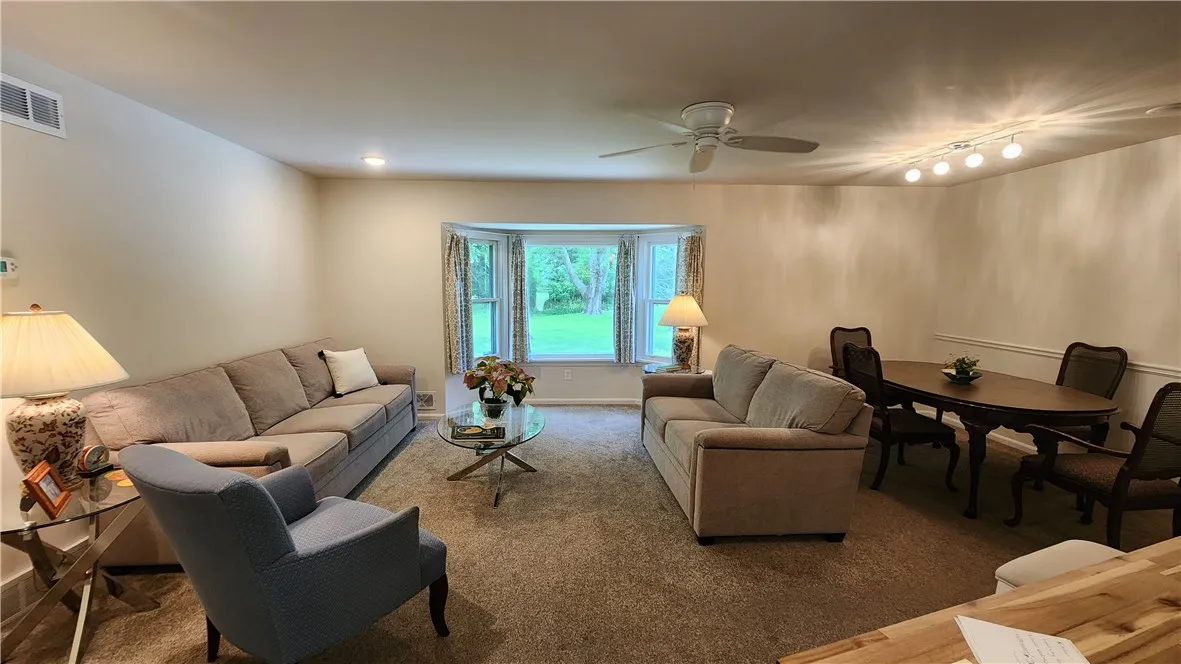 4 Brook Hollow, Perinton, New York 14534, Perinton, New York 14534, 3 Bedrooms Bedrooms, 5 Rooms Rooms,1 BathroomBathrooms,Residential Lease,For Rent,4 Brook Hollow, Perinton, New York 14534,R1621676
