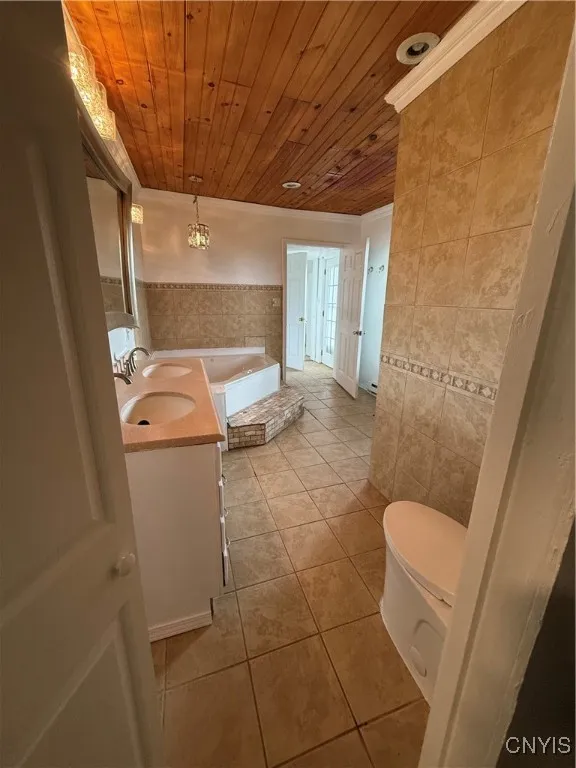 full BA w/ spa tub