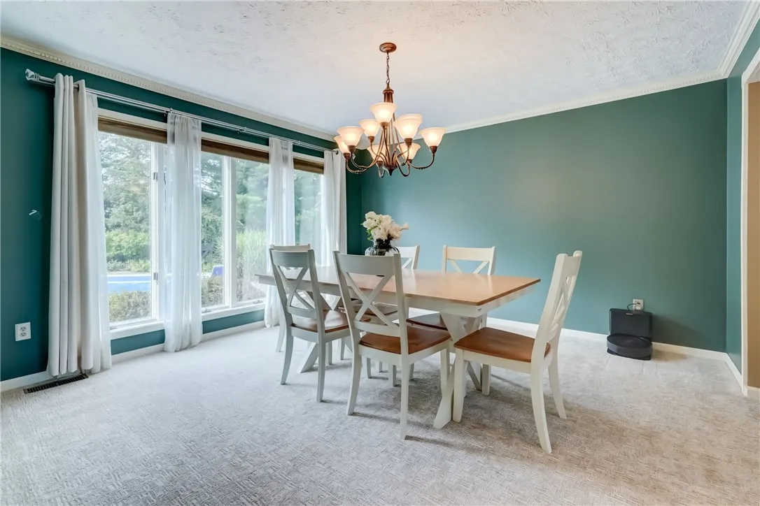 11 Silver Fox Drive, Penfield, New York 14450, Penfield, New York 14450, 4 Bedrooms Bedrooms, 9 Rooms Rooms,2 BathroomsBathrooms,Residential,For Sale,11 Silver Fox Drive, Penfield, New York 14450,R1621366