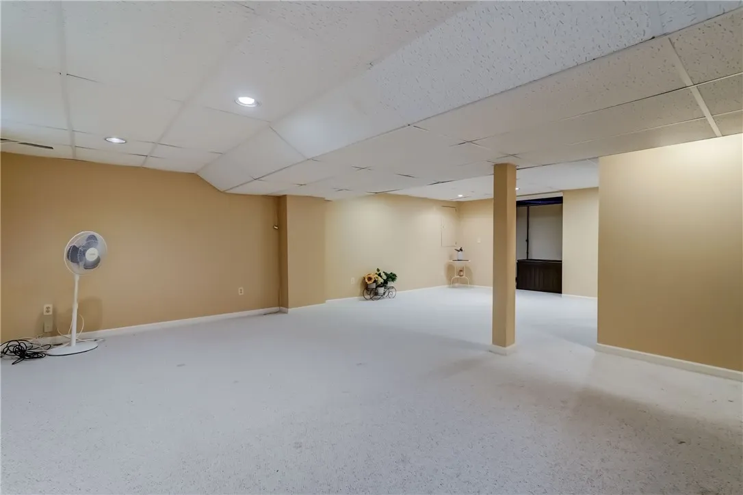 11 Silver Fox Drive, Penfield, New York 14450, Penfield, New York 14450, 4 Bedrooms Bedrooms, 9 Rooms Rooms,2 BathroomsBathrooms,Residential,For Sale,11 Silver Fox Drive, Penfield, New York 14450,R1621366