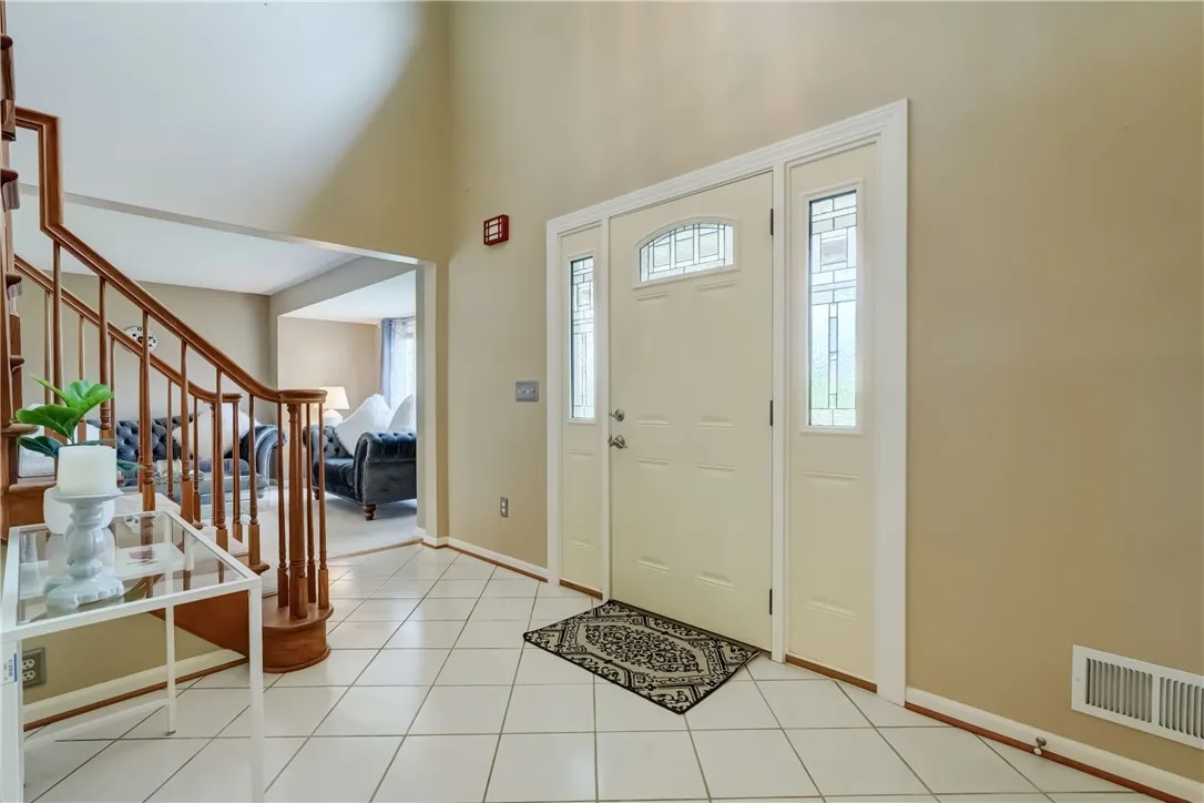 11 Silver Fox Drive, Penfield, New York 14450, Penfield, New York 14450, 4 Bedrooms Bedrooms, 9 Rooms Rooms,2 BathroomsBathrooms,Residential,For Sale,11 Silver Fox Drive, Penfield, New York 14450,R1621366