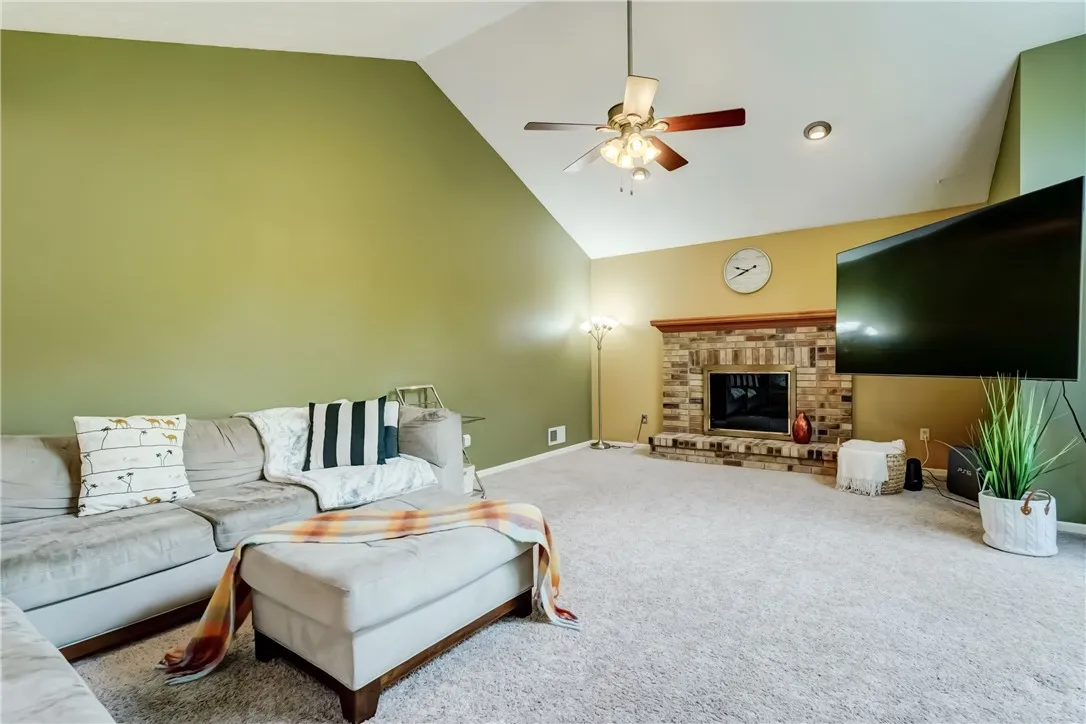 11 Silver Fox Drive, Penfield, New York 14450, Penfield, New York 14450, 4 Bedrooms Bedrooms, 9 Rooms Rooms,2 BathroomsBathrooms,Residential,For Sale,11 Silver Fox Drive, Penfield, New York 14450,R1621366