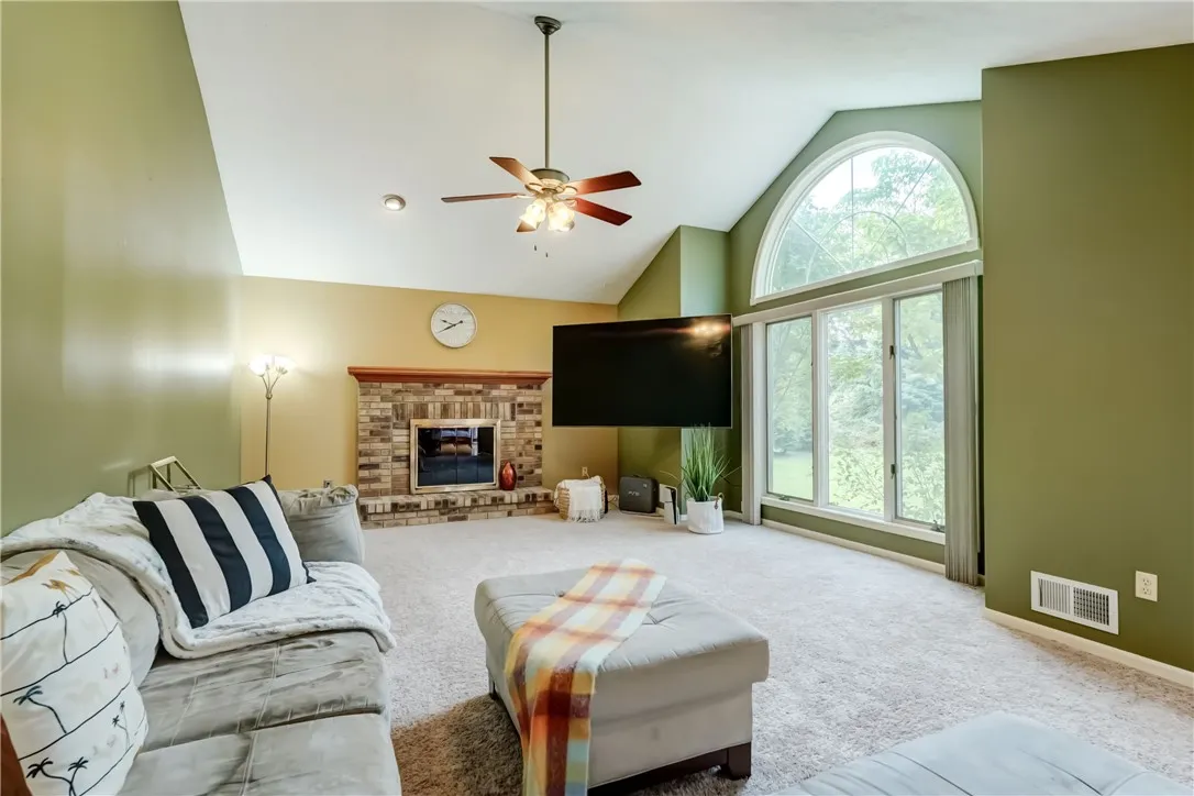 11 Silver Fox Drive, Penfield, New York 14450, Penfield, New York 14450, 4 Bedrooms Bedrooms, 9 Rooms Rooms,2 BathroomsBathrooms,Residential,For Sale,11 Silver Fox Drive, Penfield, New York 14450,R1621366
