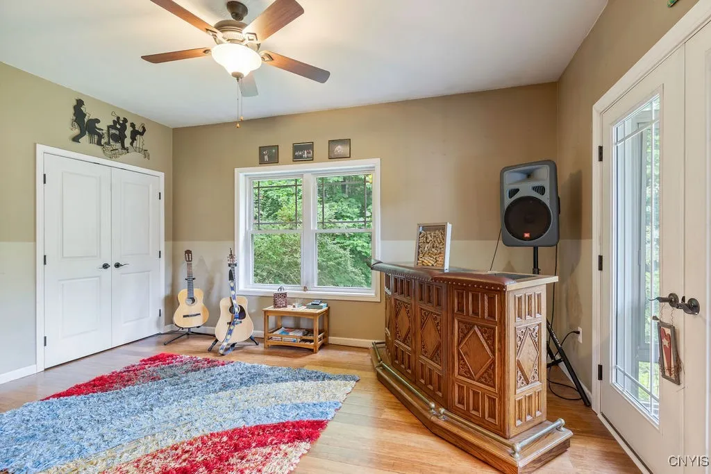 1st Floor Bedroom.