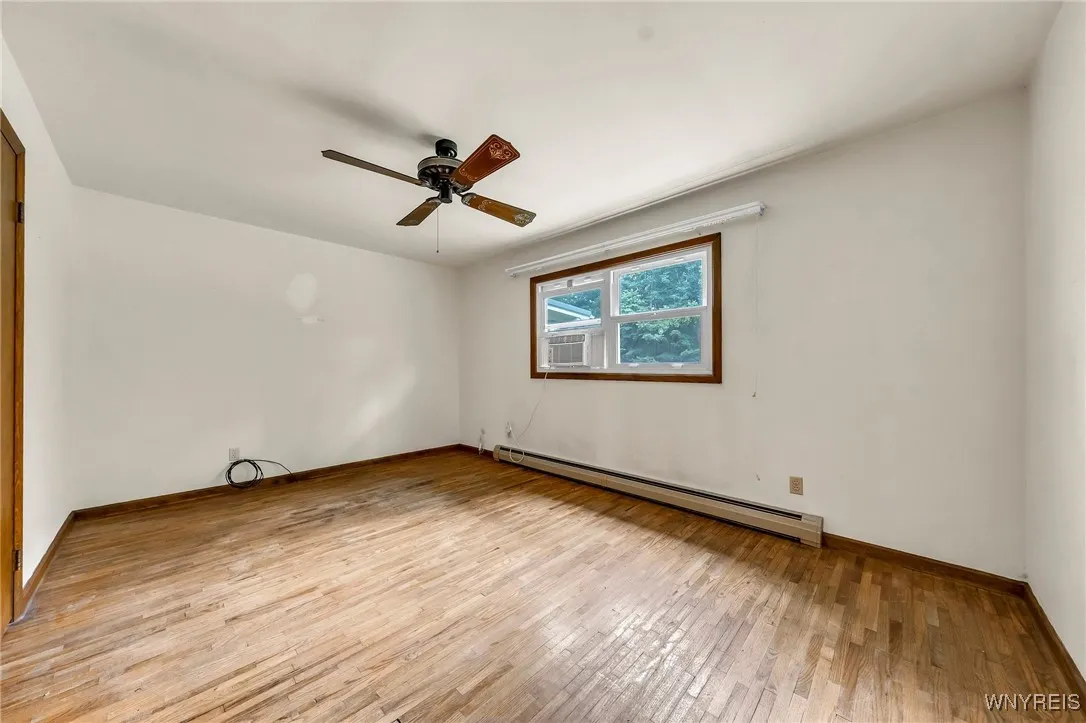 11070 Fairview Drive, Perrysburg, New York 14070, Perrysburg, New York 14070, 3 Bedrooms Bedrooms, 7 Rooms Rooms,1 BathroomBathrooms,Residential,For Sale,11070 Fairview Drive, Perrysburg, New York 14070,B1621644