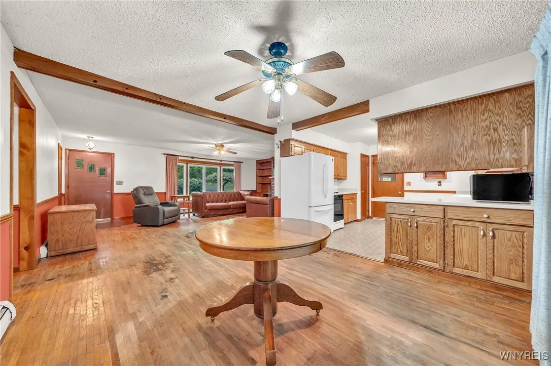 11070 Fairview Drive, Perrysburg, New York 14070, Perrysburg, New York 14070, 3 Bedrooms Bedrooms, 7 Rooms Rooms,1 BathroomBathrooms,Residential,For Sale,11070 Fairview Drive, Perrysburg, New York 14070,B1621644