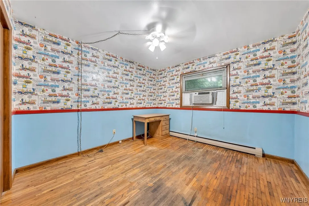 11070 Fairview Drive, Perrysburg, New York 14070, Perrysburg, New York 14070, 3 Bedrooms Bedrooms, 7 Rooms Rooms,1 BathroomBathrooms,Residential,For Sale,11070 Fairview Drive, Perrysburg, New York 14070,B1621644