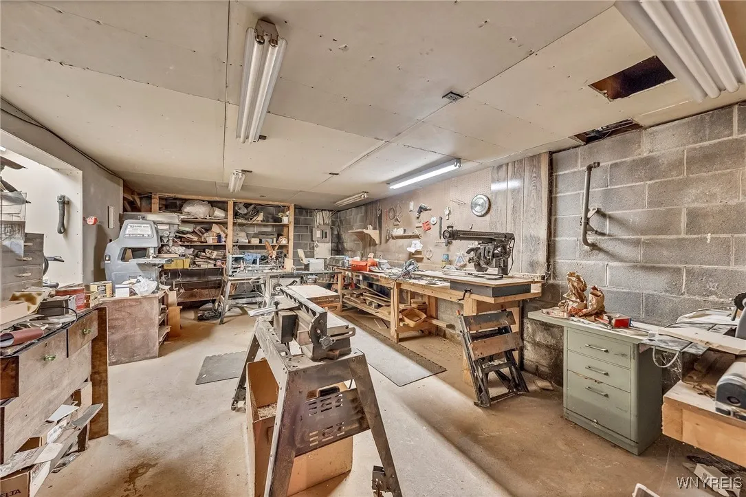 11070 Fairview Drive, Perrysburg, New York 14070, Perrysburg, New York 14070, 3 Bedrooms Bedrooms, 7 Rooms Rooms,1 BathroomBathrooms,Residential,For Sale,11070 Fairview Drive, Perrysburg, New York 14070,B1621644