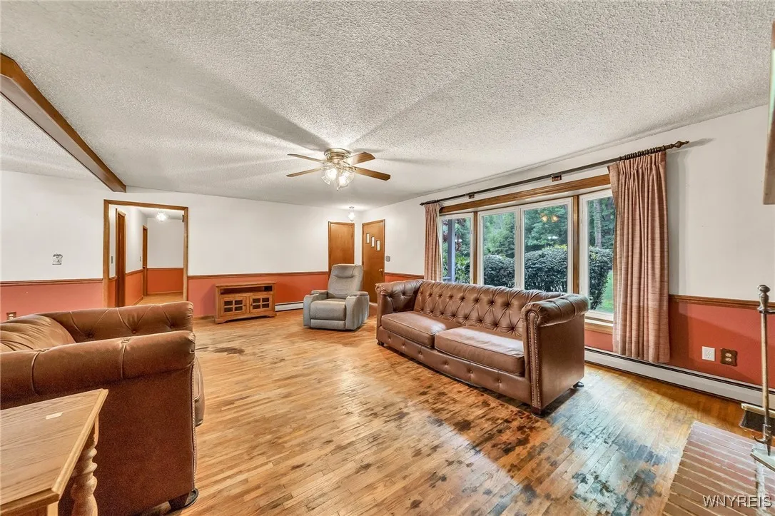 11070 Fairview Drive, Perrysburg, New York 14070, Perrysburg, New York 14070, 3 Bedrooms Bedrooms, 7 Rooms Rooms,1 BathroomBathrooms,Residential,For Sale,11070 Fairview Drive, Perrysburg, New York 14070,B1621644