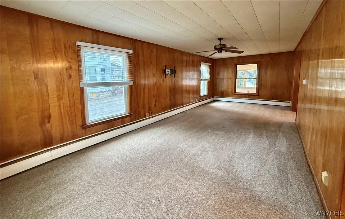652 East Main Street, Batavia City, New York 14020, Batavia City, New York 14020, 4 Bedrooms Bedrooms, 9 Rooms Rooms,2 BathroomsBathrooms,Residential,For Sale,652 East Main Street, Batavia City, New York 14020,B1621317