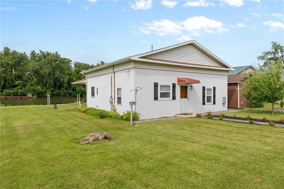 7745 State Route 31, Lyons, New York 14489, Lyons, New York 14489, 2 Bedrooms Bedrooms, 5 Rooms Rooms,1 BathroomBathrooms,Residential,For Sale,7745 State Route 31, Lyons, New York 14489,R1620653