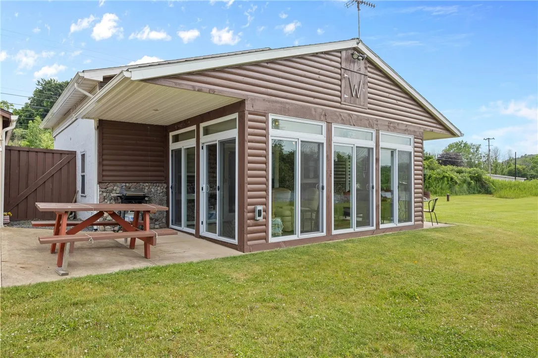 7745 State Route 31, Lyons, New York 14489, Lyons, New York 14489, 2 Bedrooms Bedrooms, 5 Rooms Rooms,1 BathroomBathrooms,Residential,For Sale,7745 State Route 31, Lyons, New York 14489,R1620653
