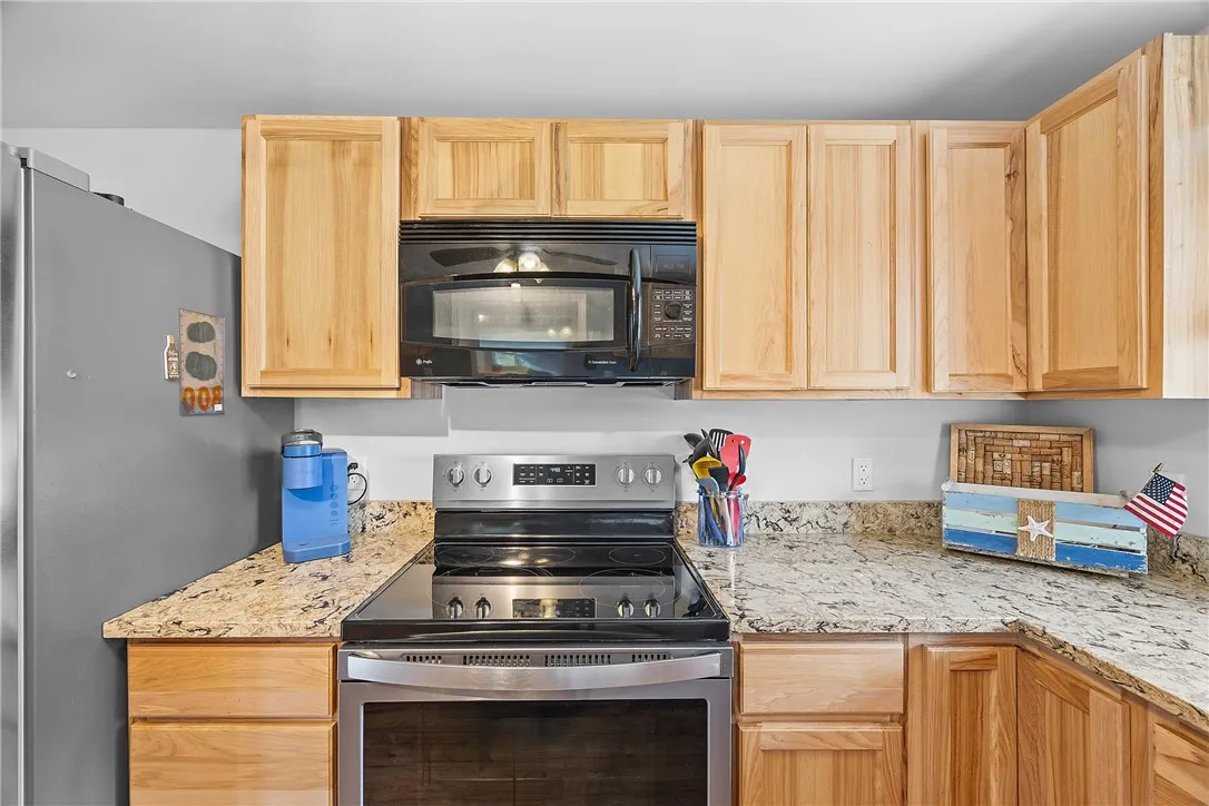 7745 State Route 31, Lyons, New York 14489, Lyons, New York 14489, 2 Bedrooms Bedrooms, 5 Rooms Rooms,1 BathroomBathrooms,Residential,For Sale,7745 State Route 31, Lyons, New York 14489,R1620653