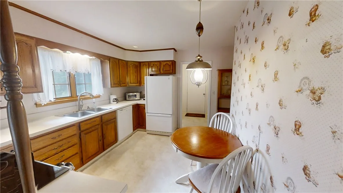 120 Hale Road, Norwich, New York 13815, Norwich, New York 13815, 3 Bedrooms Bedrooms, 10 Rooms Rooms,2 BathroomsBathrooms,Residential,For Sale,120 Hale Road, Norwich, New York 13815,R1620187