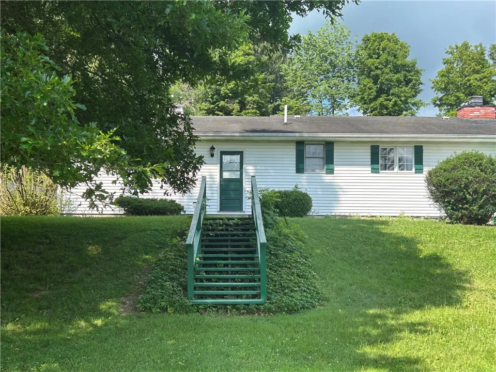 120 Hale Road, Norwich, New York 13815, Norwich, New York 13815, 3 Bedrooms Bedrooms, 10 Rooms Rooms,2 BathroomsBathrooms,Residential,For Sale,120 Hale Road, Norwich, New York 13815,R1620187