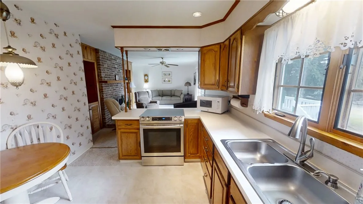 120 Hale Road, Norwich, New York 13815, Norwich, New York 13815, 3 Bedrooms Bedrooms, 10 Rooms Rooms,2 BathroomsBathrooms,Residential,For Sale,120 Hale Road, Norwich, New York 13815,R1620187
