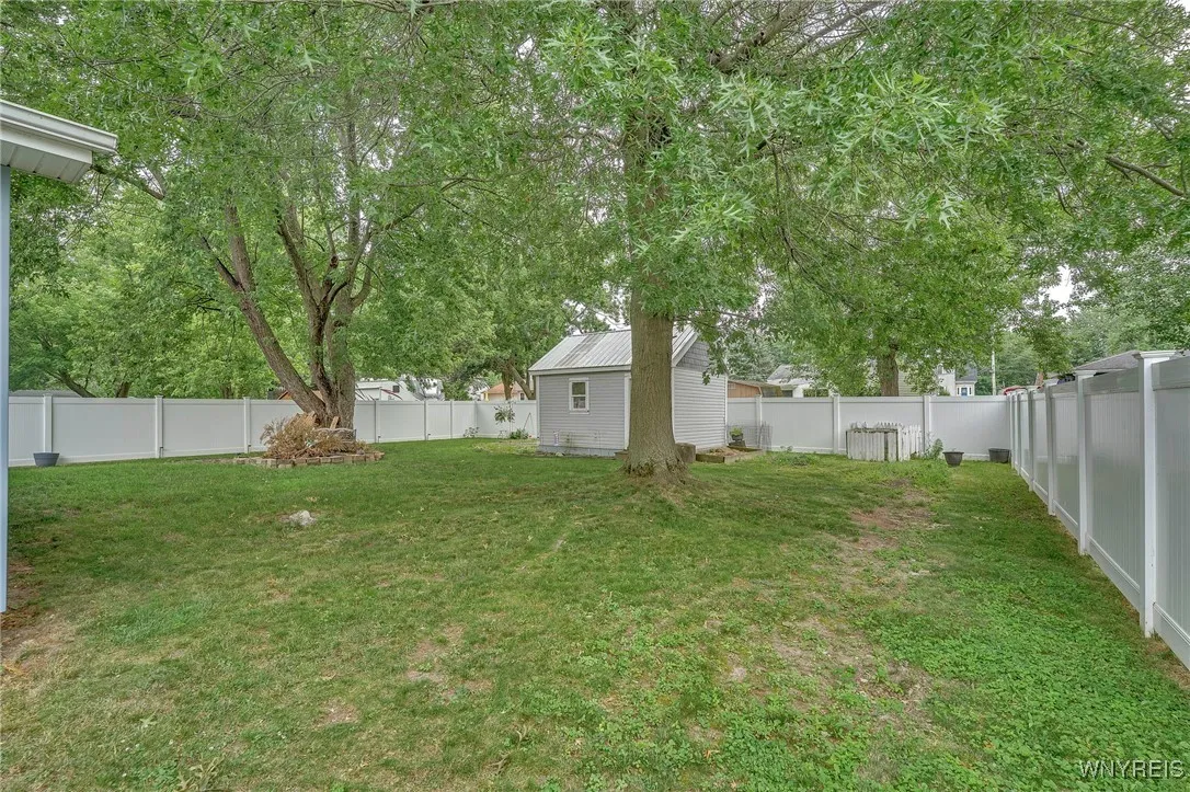3985 Lincoln Avenue, Hamburg, New York 14075, Hamburg, New York 14075, 3 Bedrooms Bedrooms, 6 Rooms Rooms,1 BathroomBathrooms,Residential,For Sale,3985 Lincoln Avenue, Hamburg, New York 14075,B1621231