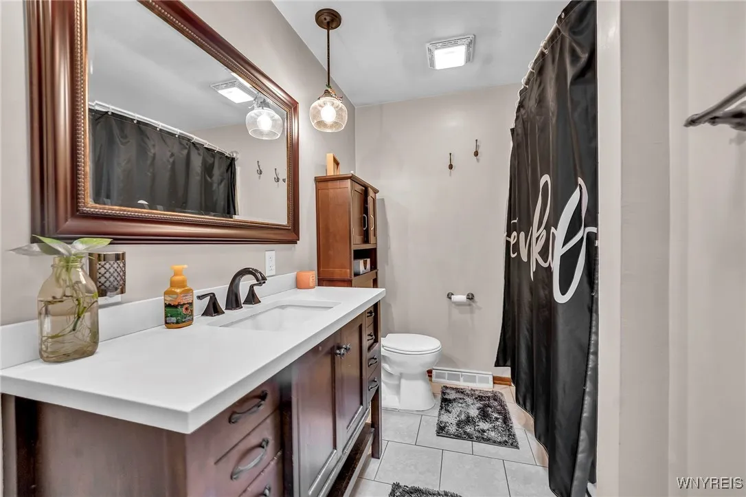 3985 Lincoln Avenue, Hamburg, New York 14075, Hamburg, New York 14075, 3 Bedrooms Bedrooms, 6 Rooms Rooms,1 BathroomBathrooms,Residential,For Sale,3985 Lincoln Avenue, Hamburg, New York 14075,B1621231