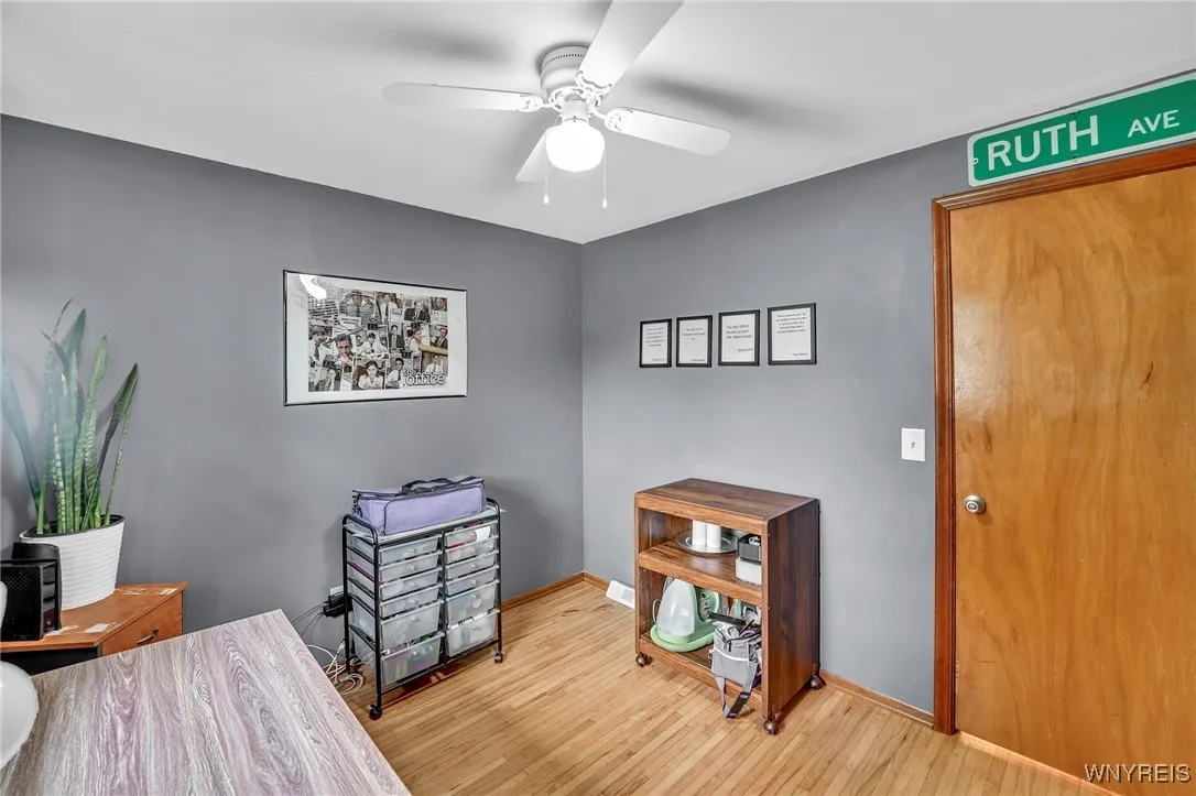 3985 Lincoln Avenue, Hamburg, New York 14075, Hamburg, New York 14075, 3 Bedrooms Bedrooms, 6 Rooms Rooms,1 BathroomBathrooms,Residential,For Sale,3985 Lincoln Avenue, Hamburg, New York 14075,B1621231