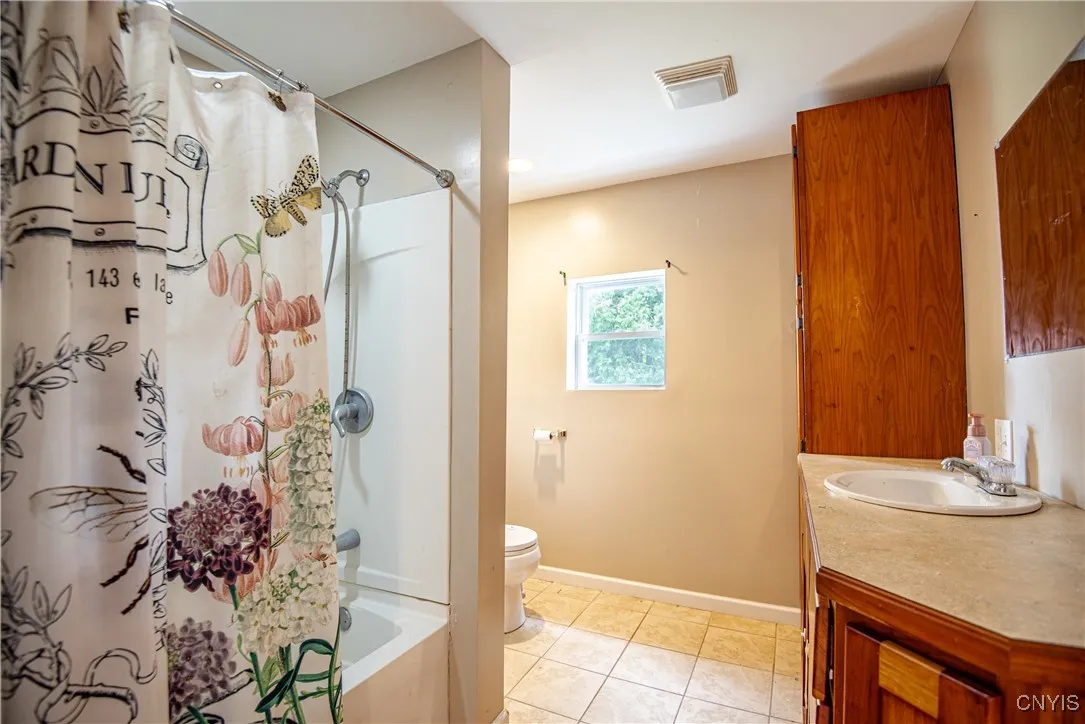 5589 Sand Hill Road, Verona, New York 13478, Verona, New York 13478, 3 Bedrooms Bedrooms, 9 Rooms Rooms,2 BathroomsBathrooms,Residential,For Sale,5589 Sand Hill Road, Verona, New York 13478,S1621278