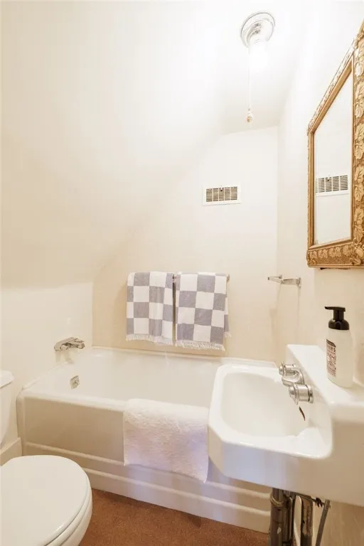 8 Oak Lane, Brighton, New York 14610, Brighton, New York 14610, 4 Bedrooms Bedrooms, 9 Rooms Rooms,3 BathroomsBathrooms,Residential,For Sale,8 Oak Lane, Brighton, New York 14610,R1621557