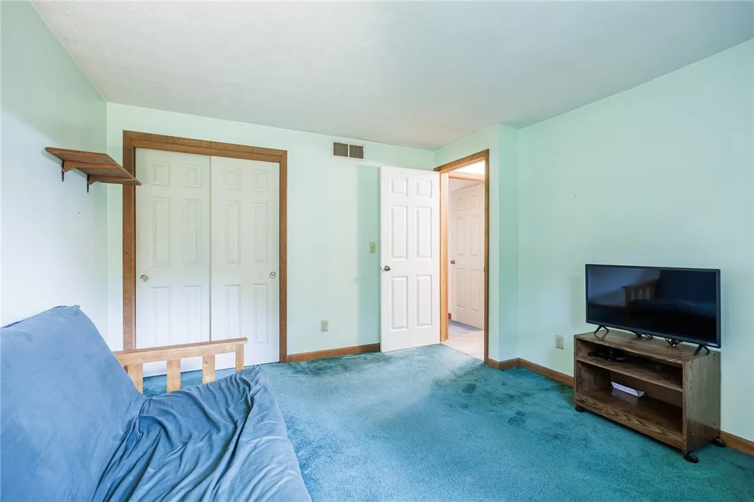 4358 Shortsville Road, Manchester, New York 14548, Manchester, New York 14548, 3 Bedrooms Bedrooms, 7 Rooms Rooms,2 BathroomsBathrooms,Residential,For Sale,4358 Shortsville Road, Manchester, New York 14548,R1621228
