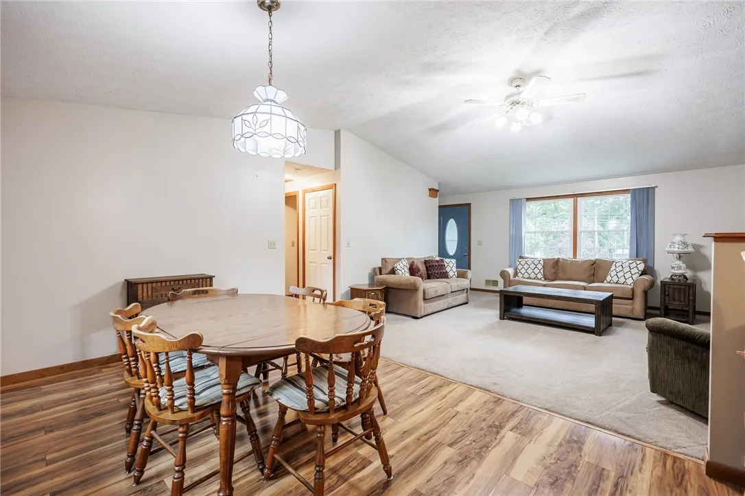 4358 Shortsville Road, Manchester, New York 14548, Manchester, New York 14548, 3 Bedrooms Bedrooms, 7 Rooms Rooms,2 BathroomsBathrooms,Residential,For Sale,4358 Shortsville Road, Manchester, New York 14548,R1621228
