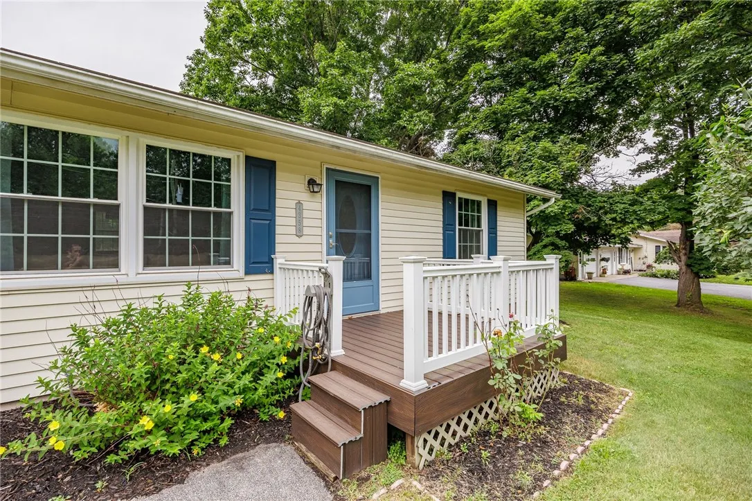 4358 Shortsville Road, Manchester, New York 14548, Manchester, New York 14548, 3 Bedrooms Bedrooms, 7 Rooms Rooms,2 BathroomsBathrooms,Residential,For Sale,4358 Shortsville Road, Manchester, New York 14548,R1621228