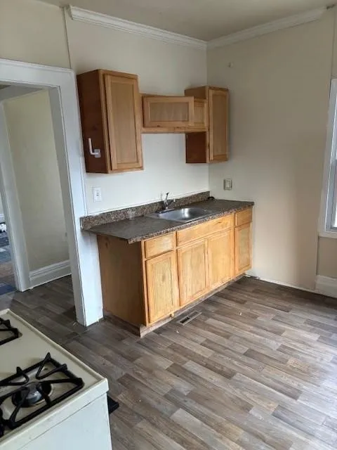 524-526 Dewey Avenue, Rochester, New York 14613, Rochester, New York 14613, 5 Bedrooms Bedrooms, ,2 BathroomsBathrooms,Residential,For Sale,524-526 Dewey Avenue, Rochester, New York 14613,R1621542