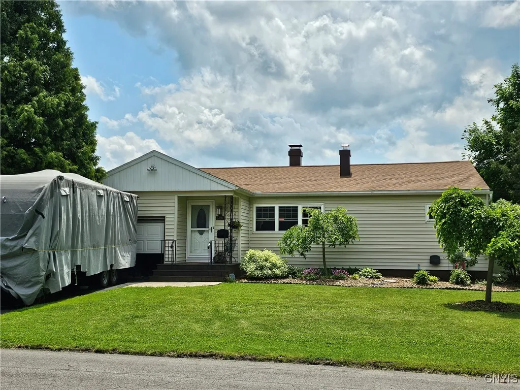 1420 Buckley Road, Utica, New York 13501, Utica, New York 13501, 3 Bedrooms Bedrooms, 8 Rooms Rooms,2 BathroomsBathrooms,Residential,For Sale,1420 Buckley Road, Utica, New York 13501,S1618242