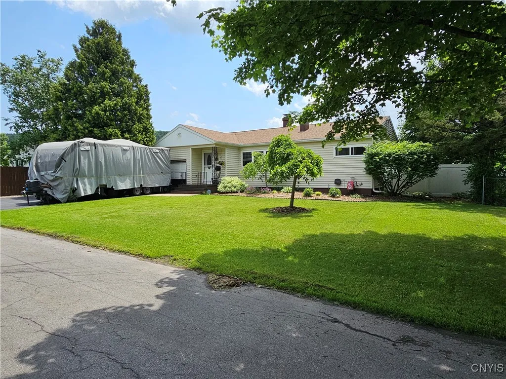1420 Buckley Road, Utica, New York 13501, Utica, New York 13501, 3 Bedrooms Bedrooms, 8 Rooms Rooms,2 BathroomsBathrooms,Residential,For Sale,1420 Buckley Road, Utica, New York 13501,S1618242
