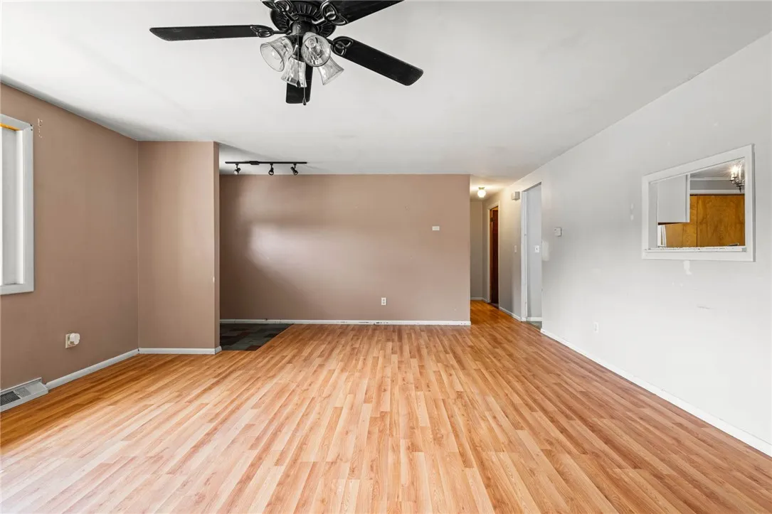 8 Washington Avenue, Leroy, New York 14482, Leroy, New York 14482, 3 Bedrooms Bedrooms, 7 Rooms Rooms,1 BathroomBathrooms,Residential,For Sale,8 Washington Avenue, Leroy, New York 14482,R1621701