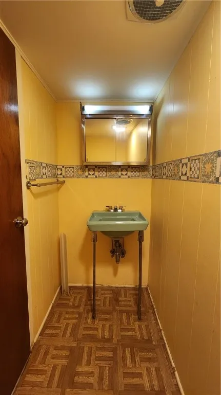 8 Washington Avenue, Leroy, New York 14482, Leroy, New York 14482, 3 Bedrooms Bedrooms, 7 Rooms Rooms,1 BathroomBathrooms,Residential,For Sale,8 Washington Avenue, Leroy, New York 14482,R1621701