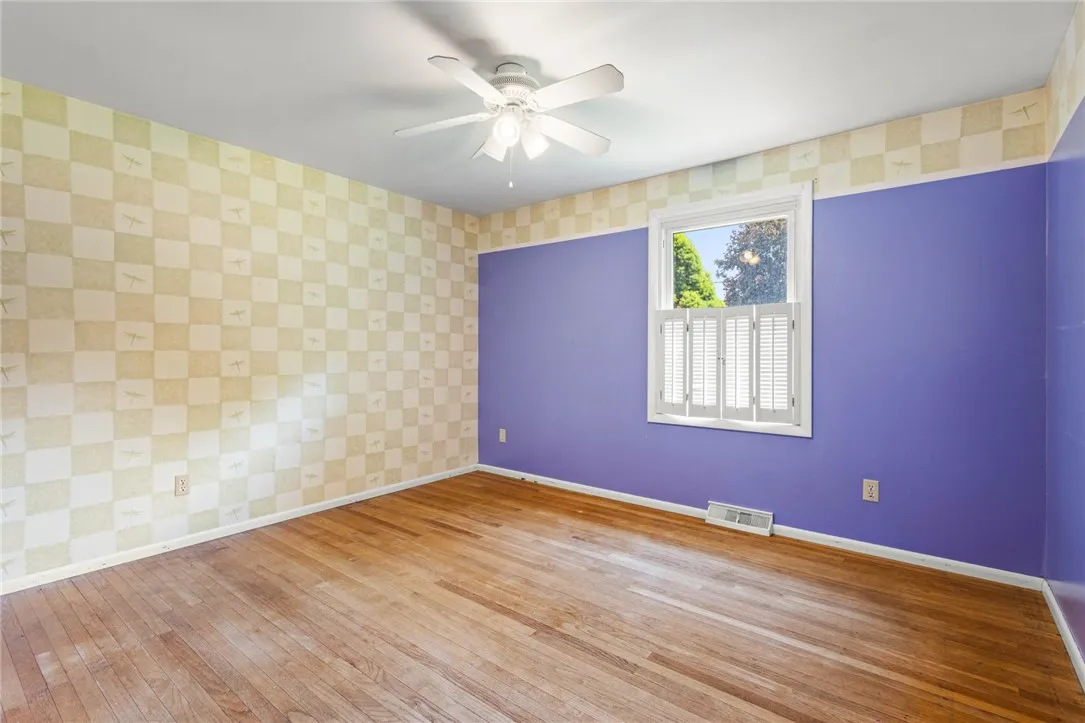 8 Washington Avenue, Leroy, New York 14482, Leroy, New York 14482, 3 Bedrooms Bedrooms, 7 Rooms Rooms,1 BathroomBathrooms,Residential,For Sale,8 Washington Avenue, Leroy, New York 14482,R1621701