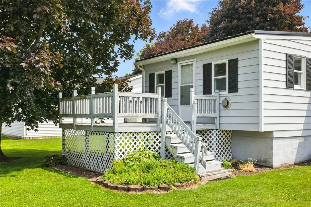 8 Washington Avenue, Leroy, New York 14482, Leroy, New York 14482, 3 Bedrooms Bedrooms, 7 Rooms Rooms,1 BathroomBathrooms,Residential,For Sale,8 Washington Avenue, Leroy, New York 14482,R1621701