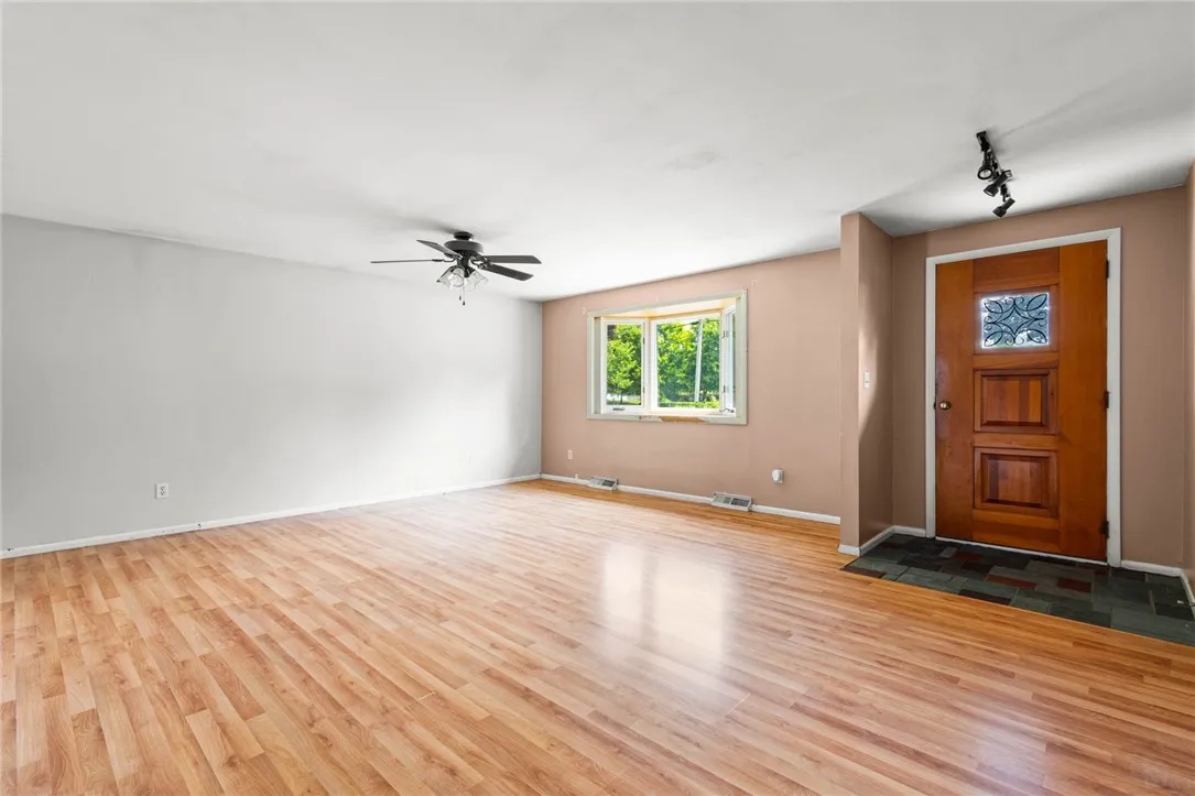 8 Washington Avenue, Leroy, New York 14482, Leroy, New York 14482, 3 Bedrooms Bedrooms, 7 Rooms Rooms,1 BathroomBathrooms,Residential,For Sale,8 Washington Avenue, Leroy, New York 14482,R1621701