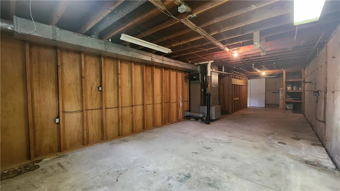 8 Washington Avenue, Leroy, New York 14482, Leroy, New York 14482, 3 Bedrooms Bedrooms, 7 Rooms Rooms,1 BathroomBathrooms,Residential,For Sale,8 Washington Avenue, Leroy, New York 14482,R1621701