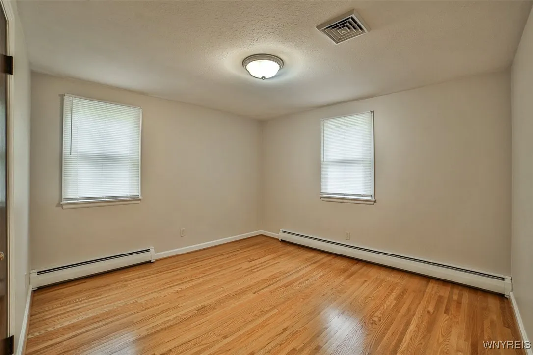 46 Macarthur Drive, Amherst, New York 14221, Amherst, New York 14221, 3 Bedrooms Bedrooms, 12 Rooms Rooms,1 BathroomBathrooms,Residential,For Sale,46 Macarthur Drive, Amherst, New York 14221,B1620550