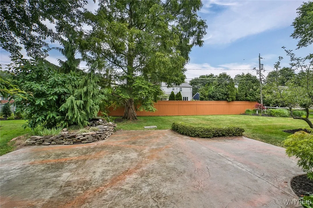 46 Macarthur Drive, Amherst, New York 14221, Amherst, New York 14221, 3 Bedrooms Bedrooms, 12 Rooms Rooms,1 BathroomBathrooms,Residential,For Sale,46 Macarthur Drive, Amherst, New York 14221,B1620550
