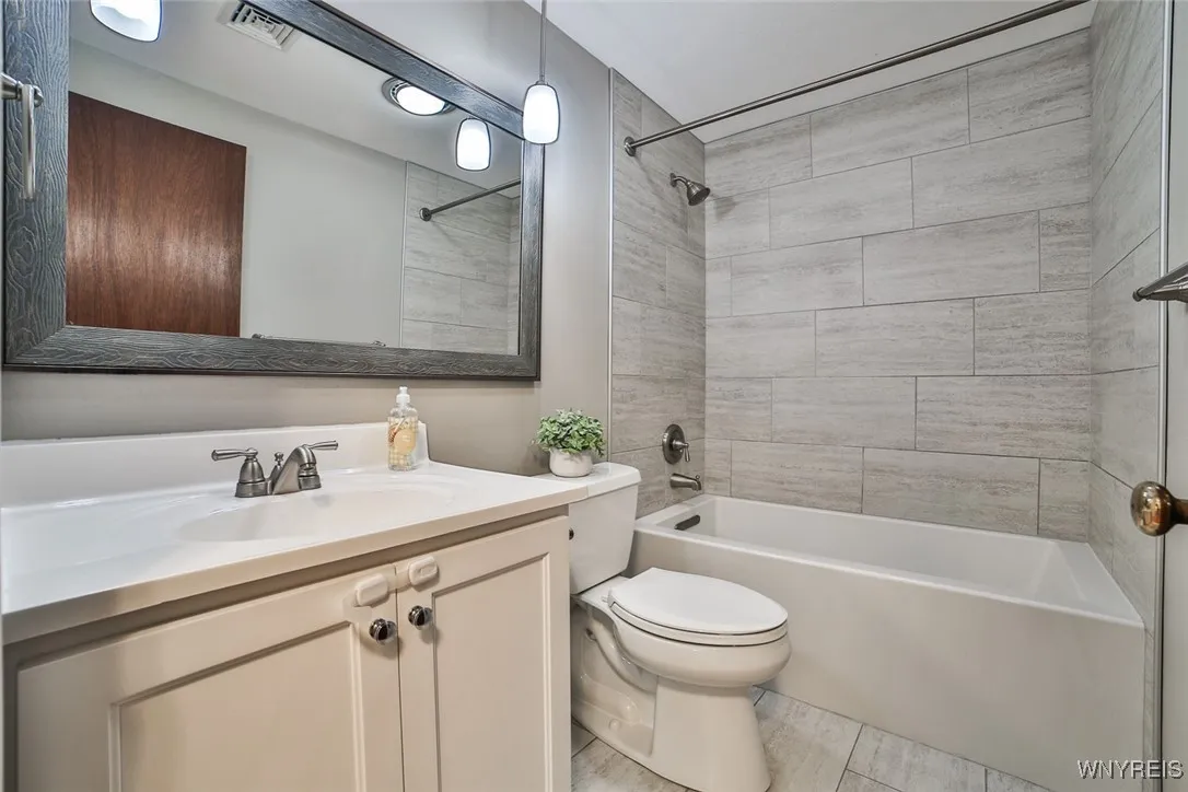 46 Macarthur Drive, Amherst, New York 14221, Amherst, New York 14221, 3 Bedrooms Bedrooms, 12 Rooms Rooms,1 BathroomBathrooms,Residential,For Sale,46 Macarthur Drive, Amherst, New York 14221,B1620550