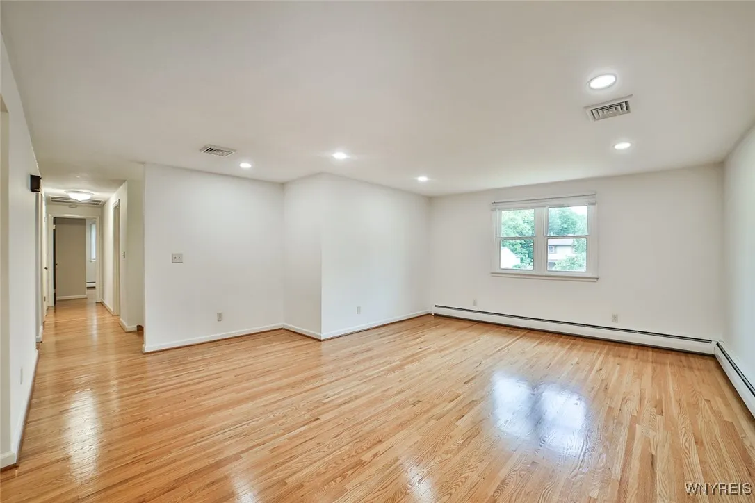 46 Macarthur Drive, Amherst, New York 14221, Amherst, New York 14221, 3 Bedrooms Bedrooms, 12 Rooms Rooms,1 BathroomBathrooms,Residential,For Sale,46 Macarthur Drive, Amherst, New York 14221,B1620550