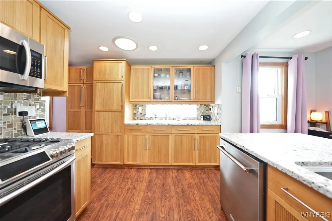 120 Cloverside Court, West Seneca, New York 14224, West Seneca, New York 14224, 3 Bedrooms Bedrooms, 5 Rooms Rooms,1 BathroomBathrooms,Residential,For Sale,120 Cloverside Court, West Seneca, New York 14224,B1621288