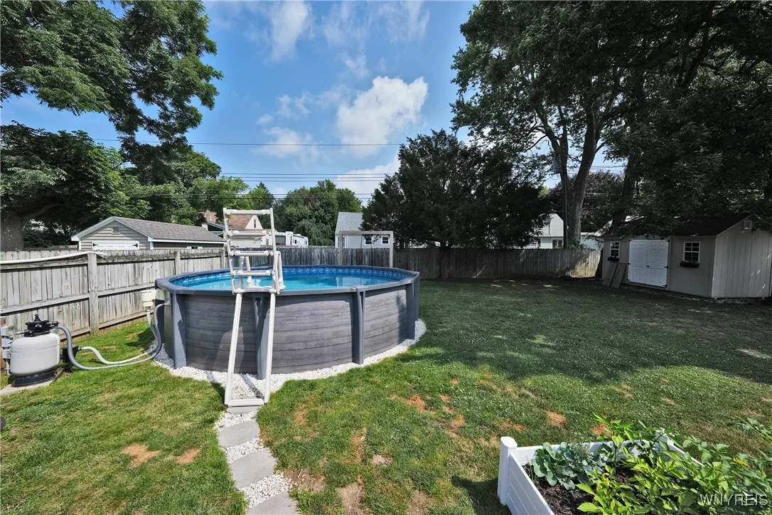 120 Cloverside Court, West Seneca, New York 14224, West Seneca, New York 14224, 3 Bedrooms Bedrooms, 5 Rooms Rooms,1 BathroomBathrooms,Residential,For Sale,120 Cloverside Court, West Seneca, New York 14224,B1621288