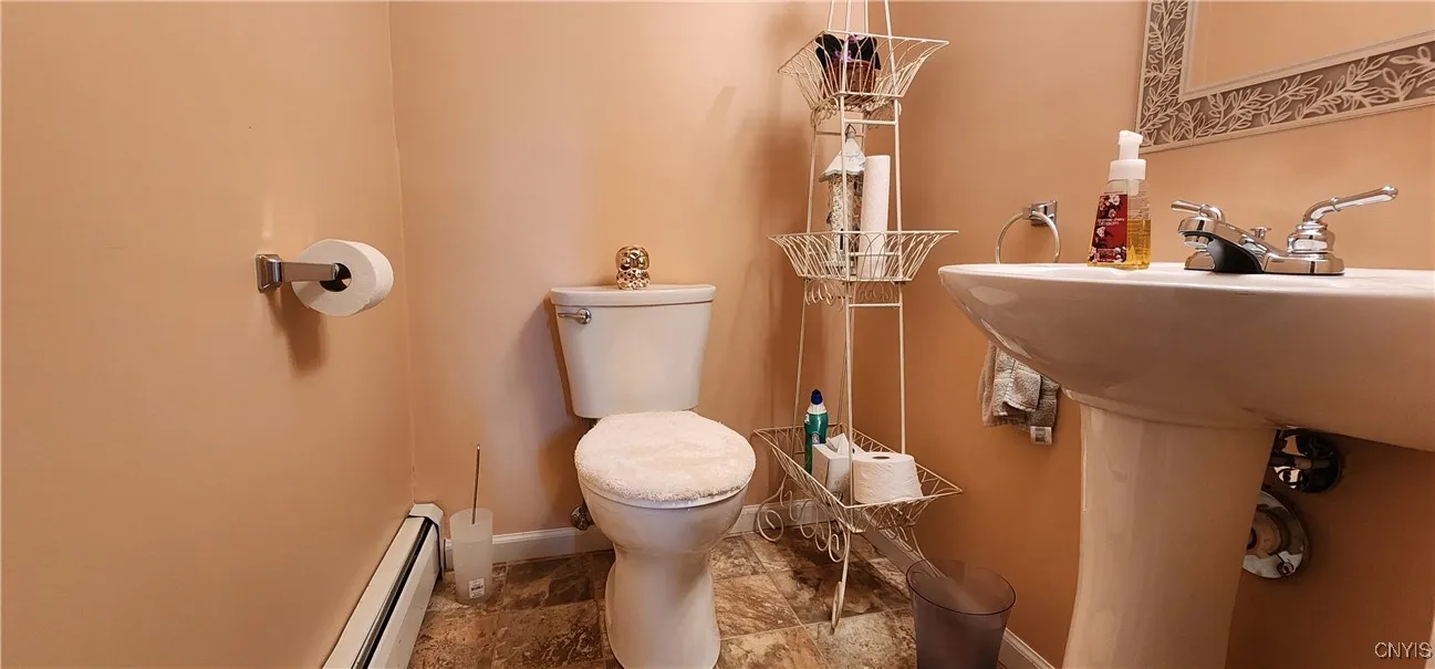 454 Elmdale Avenue, Utica, New York 13502, Utica, New York 13502, 3 Bedrooms Bedrooms, 7 Rooms Rooms,1 BathroomBathrooms,Residential,For Sale,454 Elmdale Avenue, Utica, New York 13502,S1621726